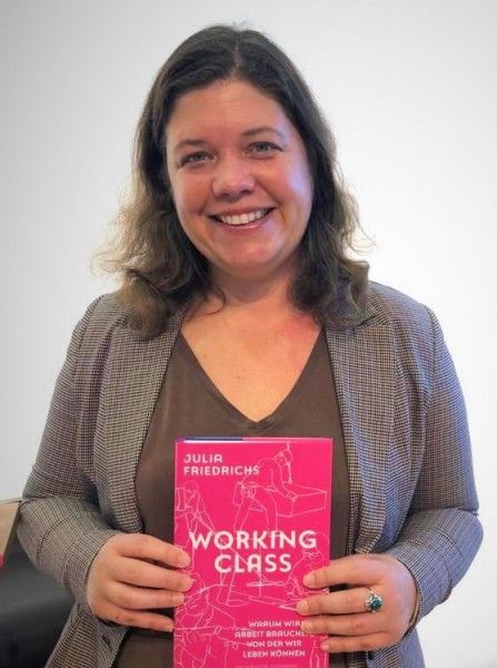 Julia Friedrichs mit Working Class