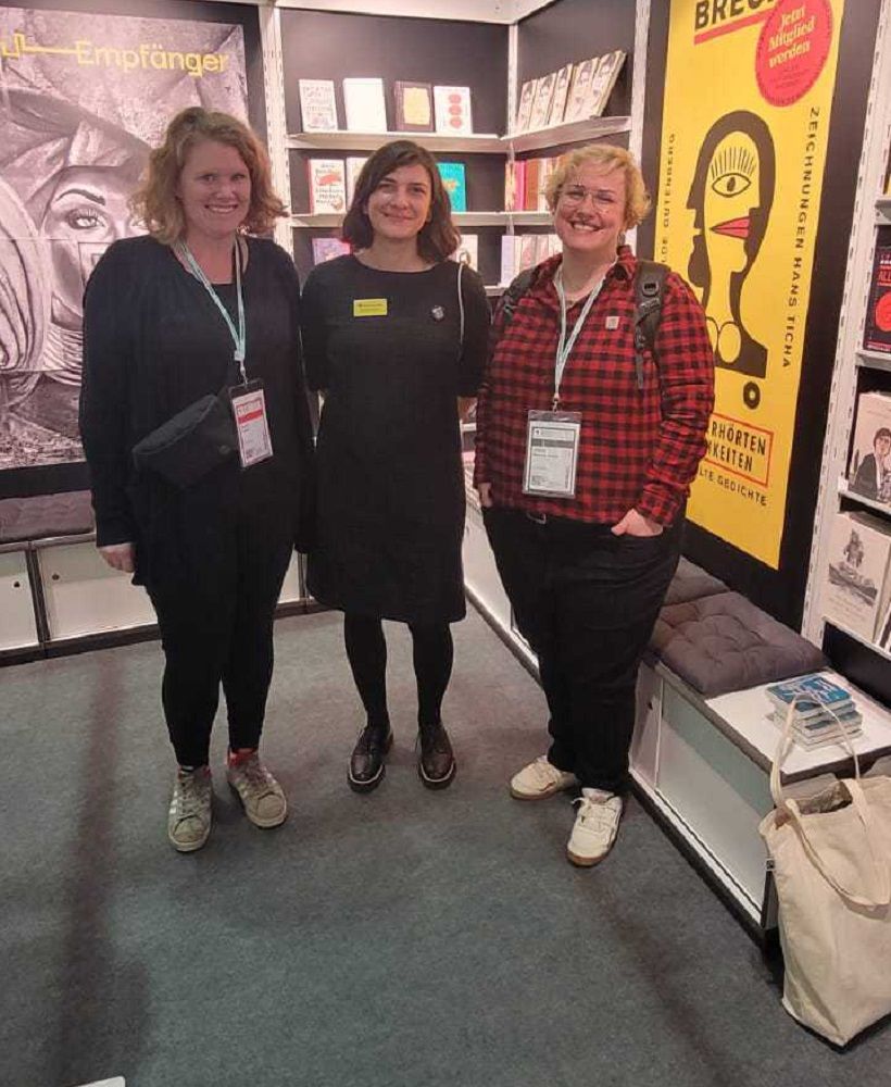 Nantke von Coffeecakesandbooks mit Viki von lesestress und Marlen Heislitz